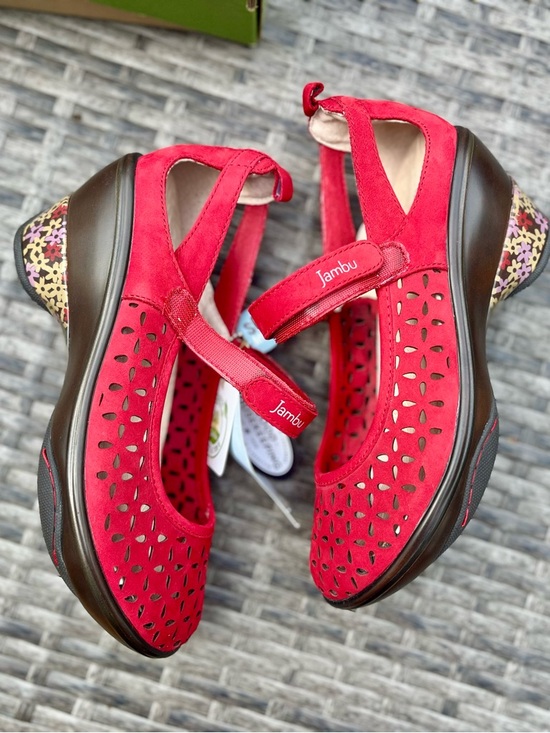 NIB Jambu Women’s Red Calypso Discontinued Style Mary Jane Wedge Shoes brand new - Picture 3 of 10